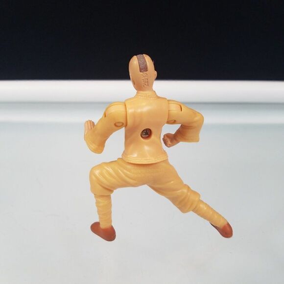 2010 Plastic Toy Figurines Incredible Hulk Wolverine McDonalds Happy Meal Toys - Picture 7 of 11